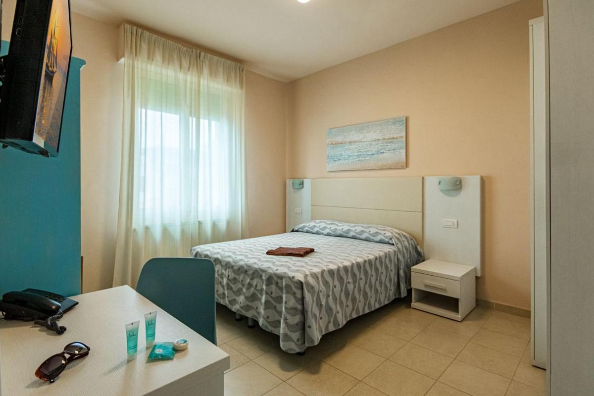 Hotel Villa San Giuseppe ซานบาร์โตโลเมโอ อัล มาเร ภายนอก รูปภาพ
