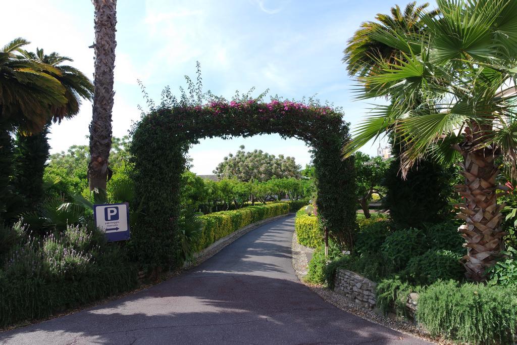 Hotel Villa San Giuseppe ซานบาร์โตโลเมโอ อัล มาเร ภายนอก รูปภาพ